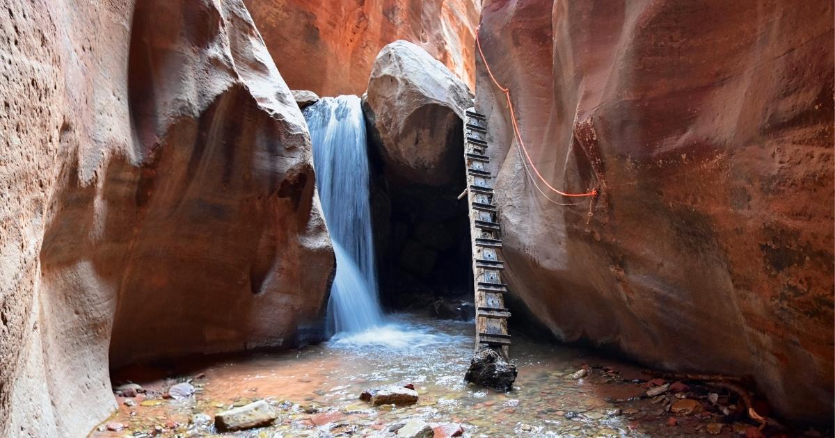 Hiking to Kanarraville Falls